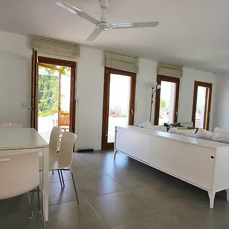 White Apartment *